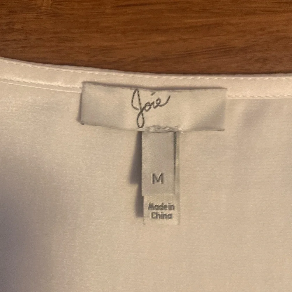 Joie Kynthia white blouse with pearl buttons. Size M - Picture 6 of 11